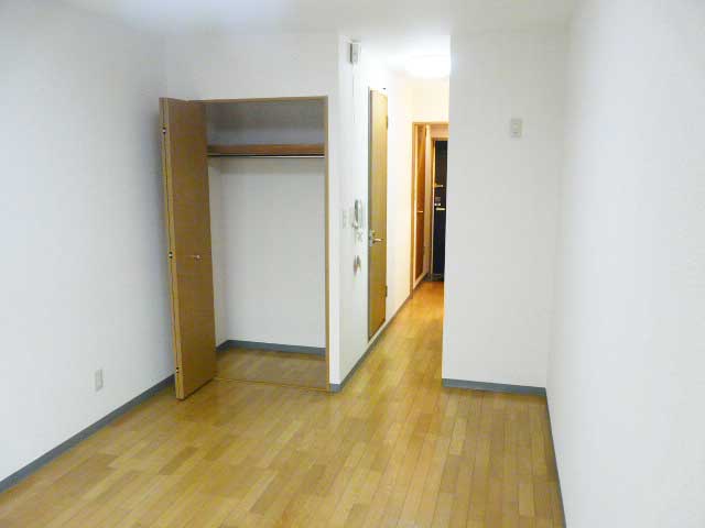 Other room space. Storage There are also firmly (* ^ _ ^ *)
