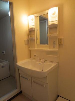 Washroom. Washroom
