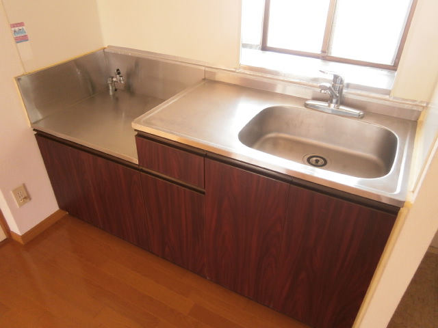 Kitchen. Gas stove installation Allowed ☆ 