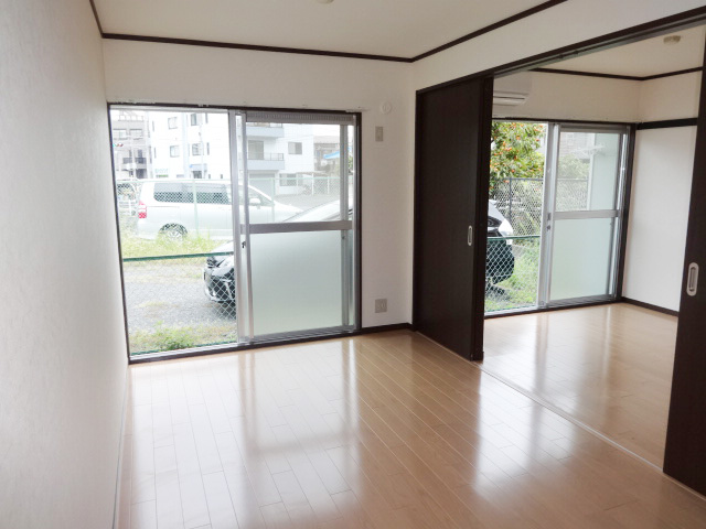 Other room space. 6 tatami of Western-style (* ^ _ ^ *)