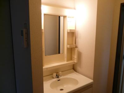 Washroom. ☆ Happy independence washbasin ☆