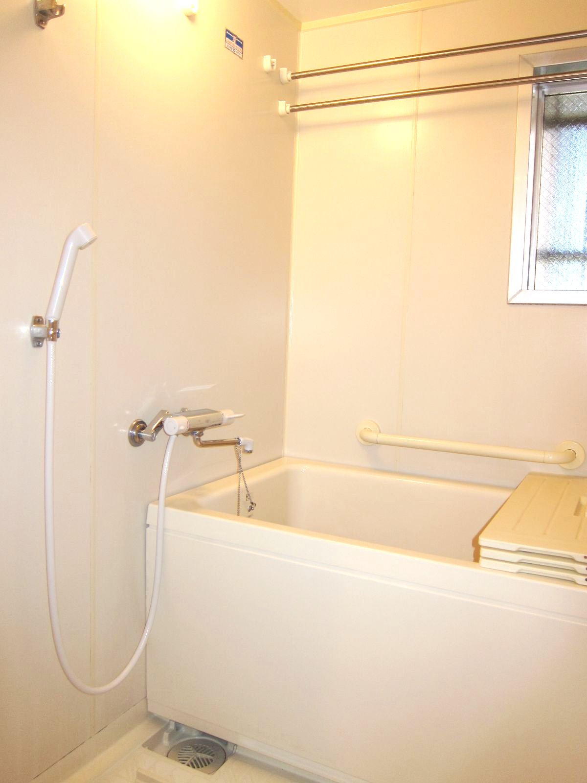Bath. Automatic hot water Upholstery Reheating function With bathroom dryer