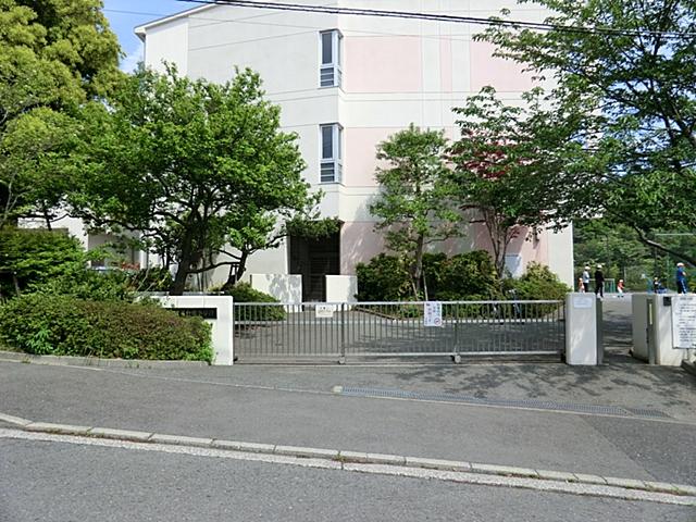 Primary school. 822m to Yokohama Municipal Noukendai Minami Elementary School