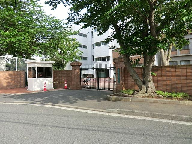 Primary school. 966m to private Kanto Gakuin Mutsuura elementary school