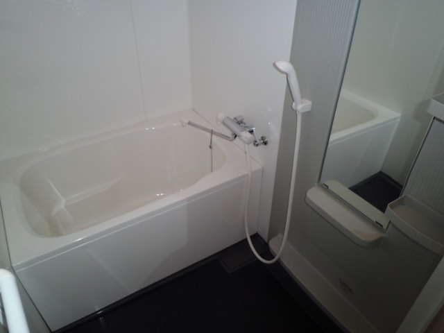 Bath. ☆ Of course, bus ・ Restroom (^^) v ☆