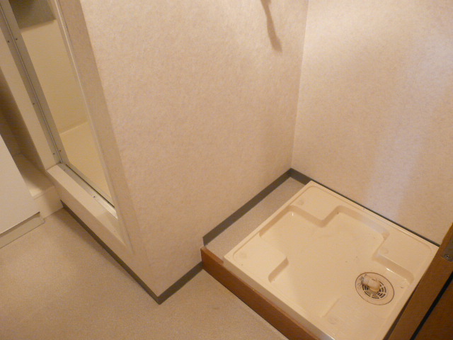Other Equipment. There yard indoor washing machine