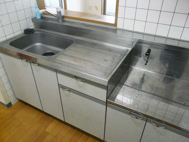 Kitchen. Gas stove is installed Allowed ☆