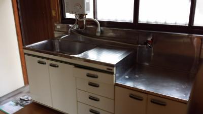 Kitchen. ☆ Also it comes with a window to the gas stove installation Allowed Kitchen ☆