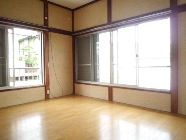 Living and room