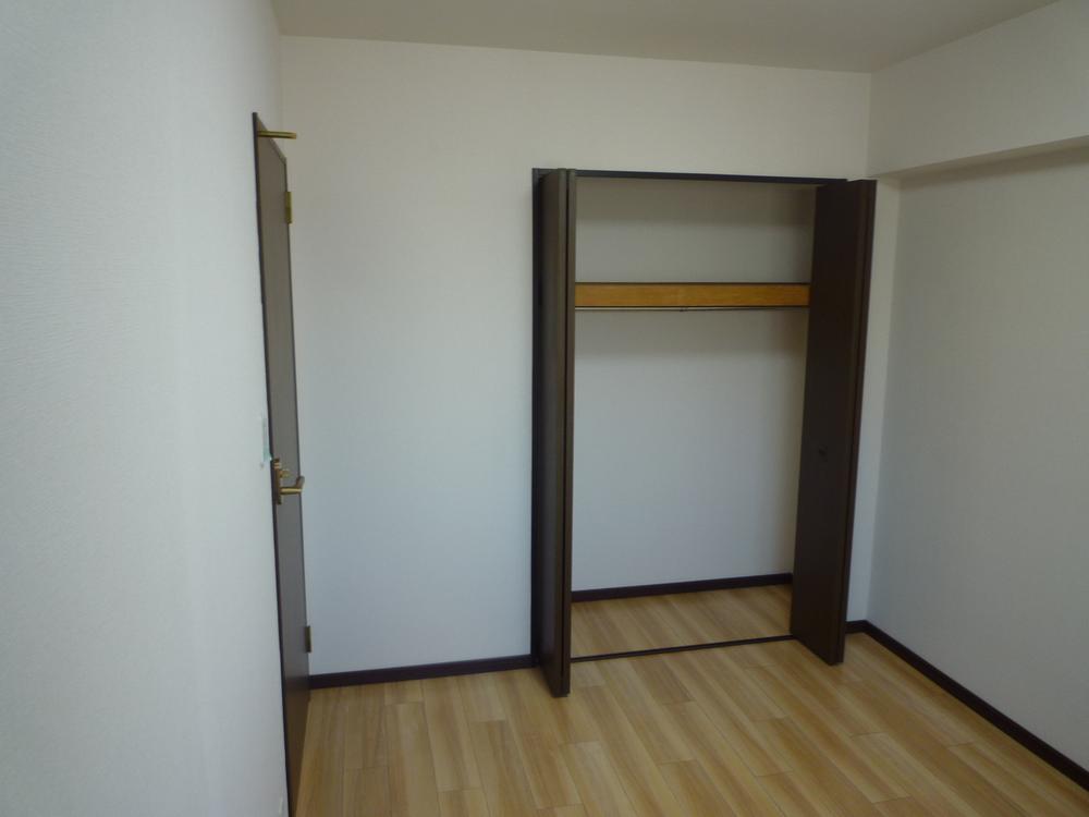 Non-living room. Equipped with a large closet in each room.