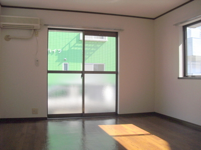 Living and room. Bright LDK10 Pledge Corner room two-sided lighting
