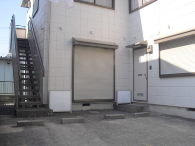 Other common areas. On-site parking