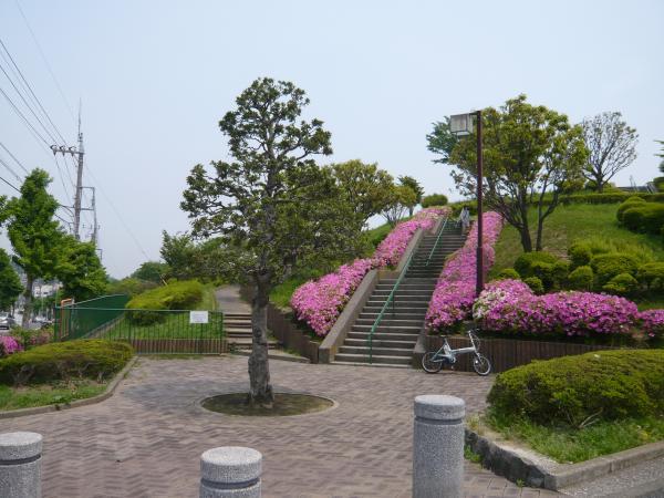 park. 1000m to Tomiokanishi park