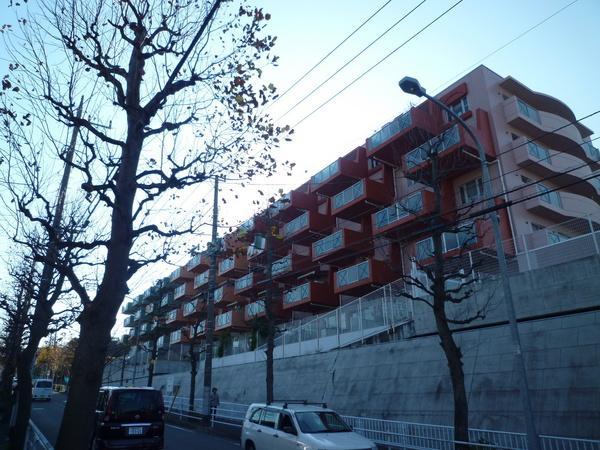 Local appearance photo. Appearance full of profound feeling of the entire tiled.