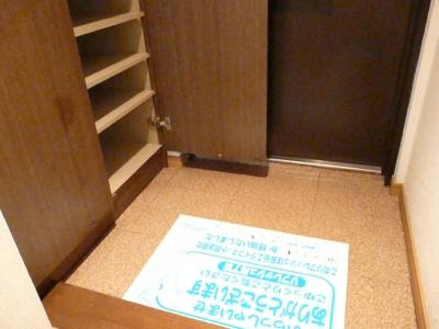 Entrance. ☆ Shoe box ☆