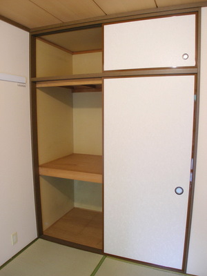Other. Japanese-style storage