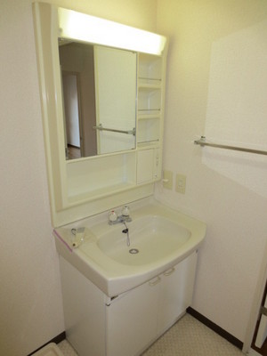 Washroom. Washroom