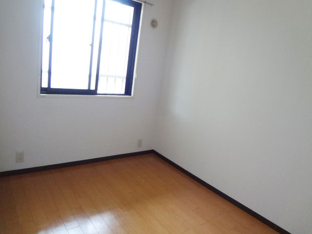 Other room space. 4.5 tatami of Western-style ☆