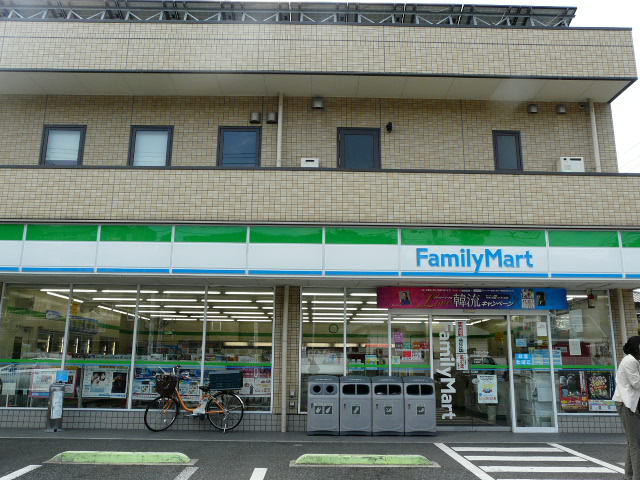 Convenience store. FamilyMart Kanazawa Segasaki store up (convenience store) 123m