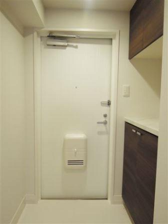 Entrance. Local (10 May 2013) Shooting