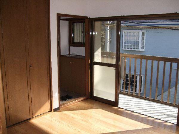 Other room space. Cupboard in the entrance
