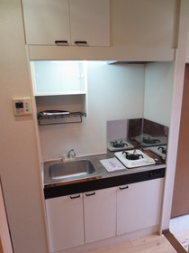 Kitchen. 1 lot gas stoves Installed