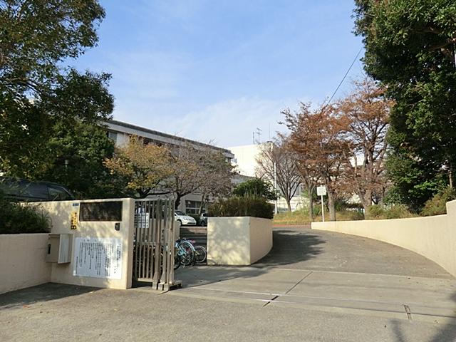 Junior high school. 1104m to Yokohama Municipal Nishikanazawa junior high school