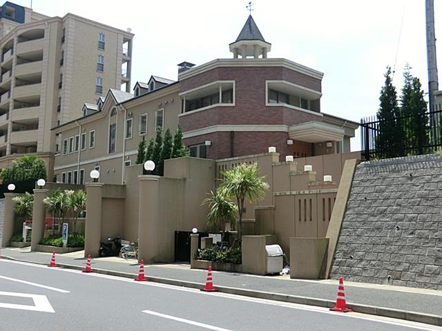 kindergarten ・ Nursery. Canon name of 331m Canon nursery to nursery, It was taken from the music of Kanon. Kanon, It is going to follow one after another melody that flows prior to the same form melody, It is music to be as a whole beautiful harmony.