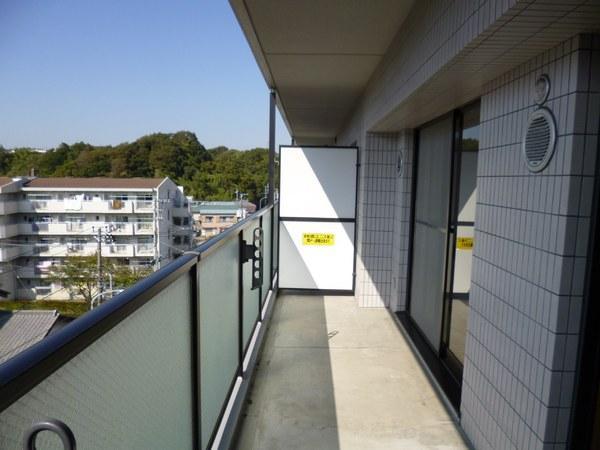 Kanagawa Prefecture Kanazawa-ku, Yokohama Kamariyaminami 1