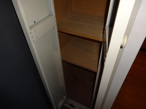 Other room space. ☆ Shoe box ☆