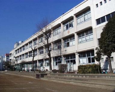 Primary school. 850m to Yokohama Municipal Tomioka Elementary School