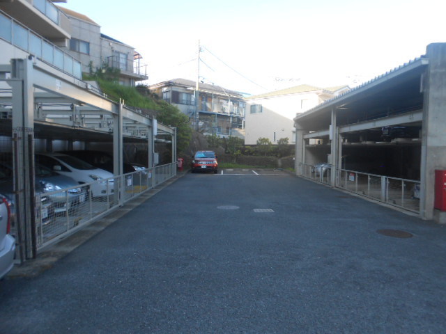 Parking lot. On-site, Parking Lot