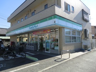 Convenience store. FamilyMart Mutsuura Yonchome store up (convenience store) 105m