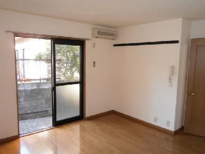 Living and room. 8 tatami spacious Western-style (* ^ _ ^ *) ※ The photograph is a separate, Room