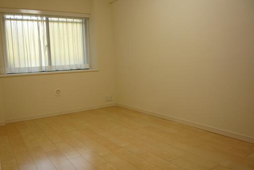 Non-living room. Western style room 6.7 Pledge!