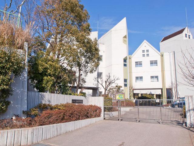 Junior high school. 900m to Yokohama Municipal Oda junior high school