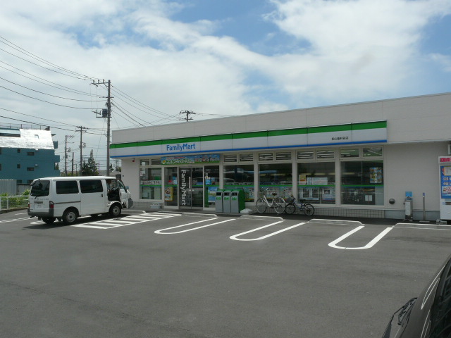 Convenience store. FamilyMart Matsuyama Kamariya store up (convenience store) 56m