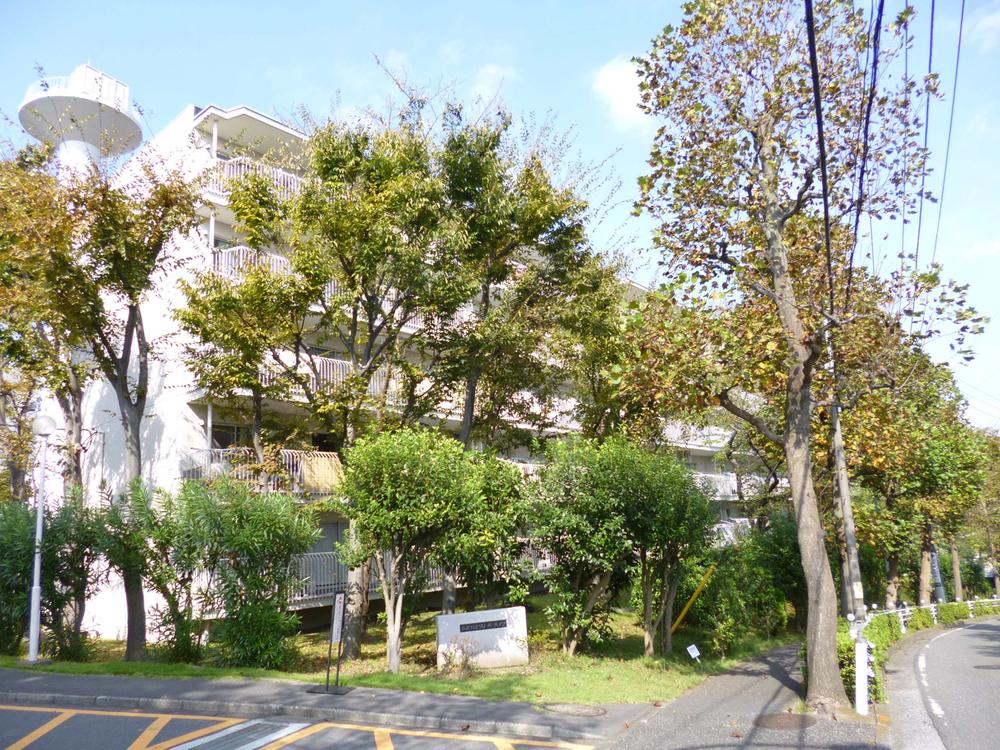 Local appearance photo. Leafy living environment favorable grounds