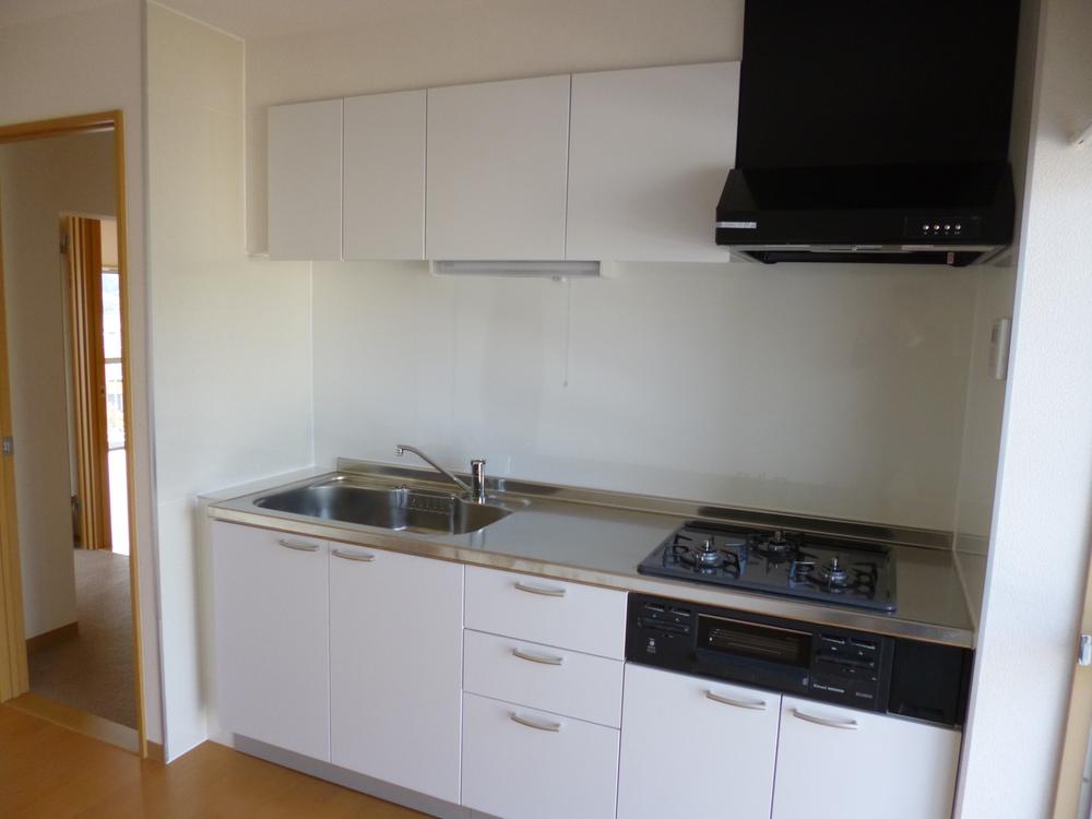 Kitchen. Feeling good kitchen has been replaced with a new one