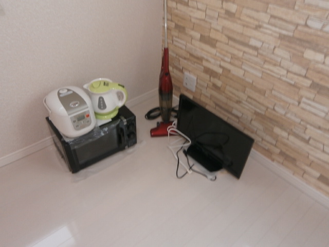 Other Equipment. LCD TV microwave rice cooker vacuum cleaner, etc. ・  ・  ・