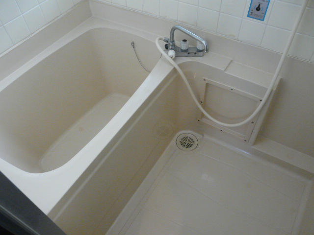 Bath.  ☆ Spacious bathroom ☆ 
