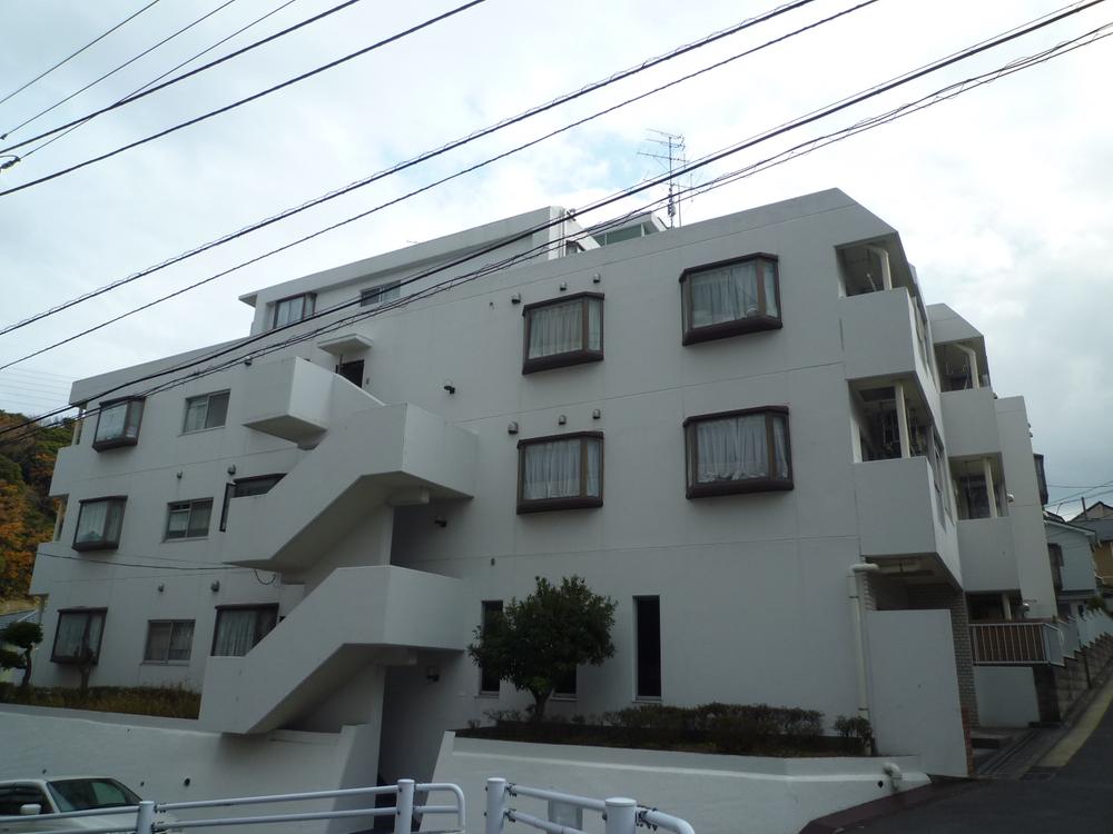 Local appearance photo. We walk almost flat to the station