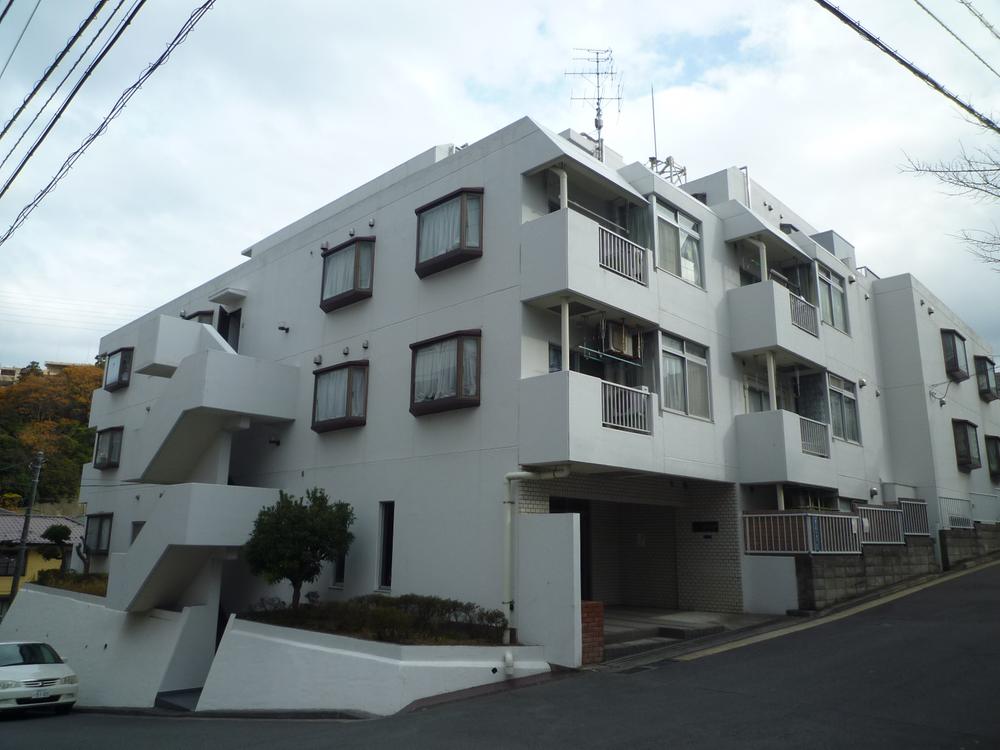 Local appearance photo. It is a quiet residential area