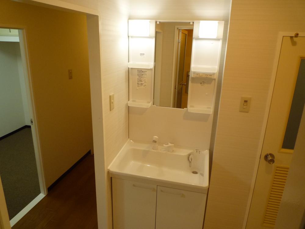 Wash basin, toilet. Also installed a new bathroom vanity