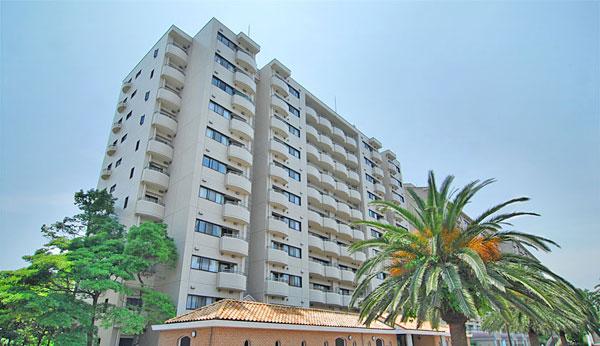 Local appearance photo. Total units 624 units of the big community