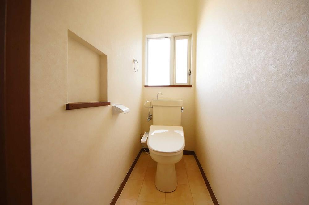 Toilet. Indoor (12 May 2013) Shooting, 1st floor ・ Toilet is with a bidet on the second floor both. 