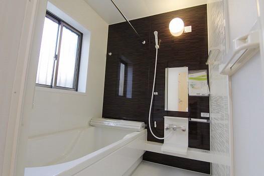 Same specifications photo (bathroom). The company construction cases