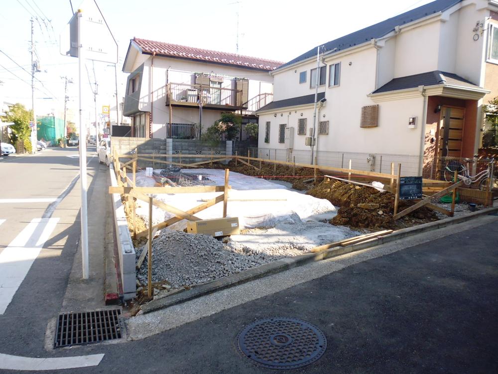 Local appearance photo. Local shooting