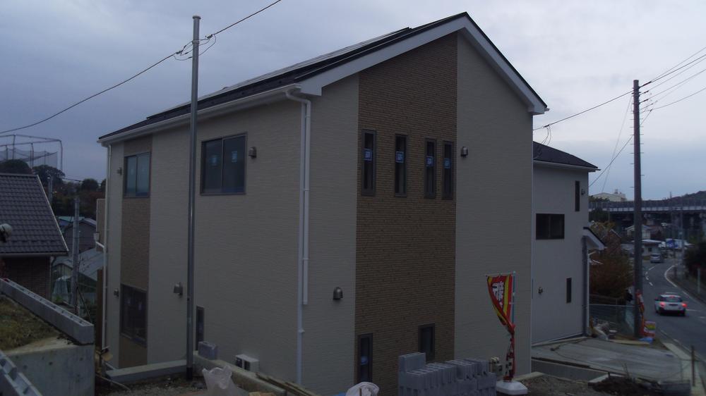 Local appearance photo. Local (11 May 2013) Shooting