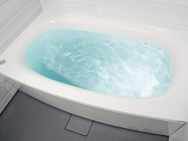 Bathing-wash room.  [Arcuate tub] It is a shape to draw a soft arch to linear bathroom. In free form that can bathe in either direction, More widely, It is the bathtub of feature form, such as wrap around the body that can be more relaxed in the bath.